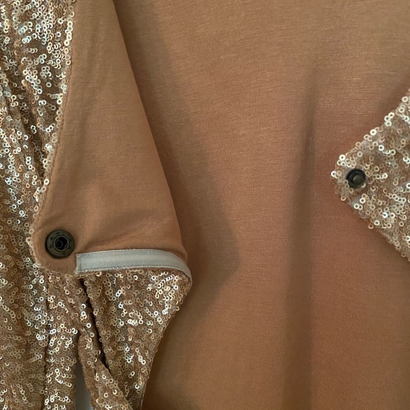 NEW - Gold sequin long sleeve dress with cut-out back - new with tags - Picture 7 of 8